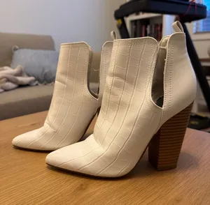 JustFab White Croc-Embossed Pointed Toe High Heel Ankle Boots thumbnail 1