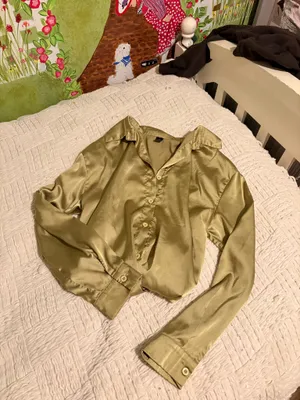 Green silk top thumbnail 3
