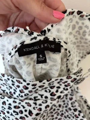 Kendall + Kylie White Leopard Print Denim Overall Dress – 23” Length thumbnail 5