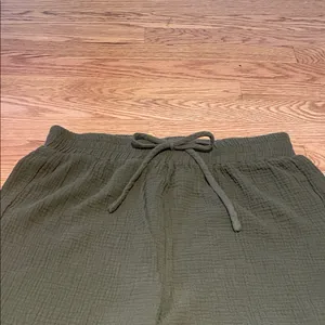 Women's Olive Wide Leg Pants thumbnail 3