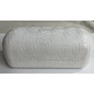 Oakley Authentic White Hard Clam Shell Logo Sunglasses Case thumbnail 2