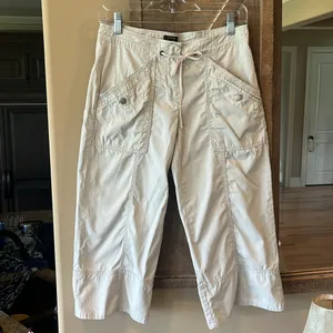 J Crew Favorite Fit Khaki Cotton Capri Pants thumbnail 1
