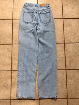 Light Wash High Rise Boyfriend Jeans thumbnail 5