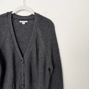 [American Eagle Outfitters] Gray Cropped V-Neck Knit Cardigan Sweater Sz Large L thumbnail 4