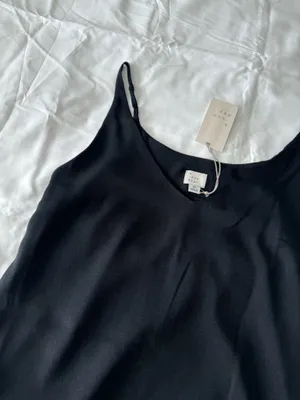Black Solid Tank Top thumbnail 2