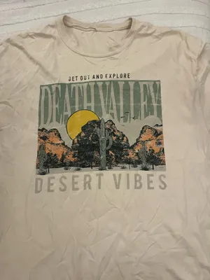 Tilly's T-Shirt thumbnail 1