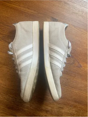 Women's Adidas Suede Sneakers in gray and White 8.5 thumbnail 3