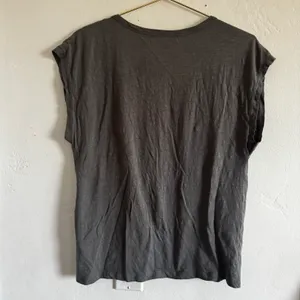 Pull & Bear Grey Tshirt thumbnail 3