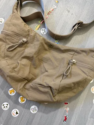 Lululemon olive green slouchy sling bag 6L thumbnail 3