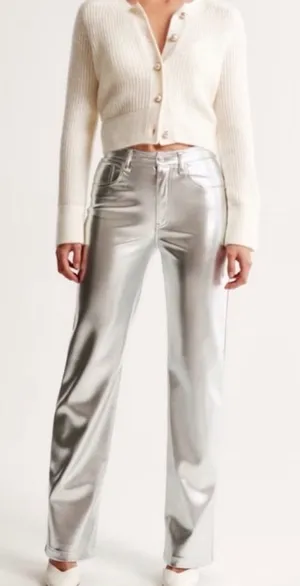 Abercrombie & Fitch Vegan Leather 90s Relaxed Pants in Metallic Silver size 29/8 thumbnail 1