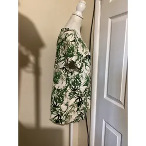 J. Jill Womens Green Bamboo Print Linen Blend Button Back Top Blouse Medium thumbnail 2