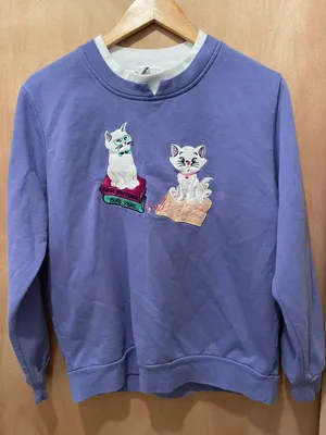 Bon Worth Women's size medium Purple Cat Book Theme Sweat Shirt thumbnail 1