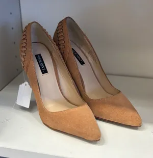 ShoeMint Tan Suede Pointed Toe Pumps Whipstitch Heel Detail Camel Stiletto‎ 9.5 thumbnail 1