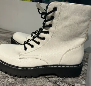 Union Bay Women's White Leather Lace-Up Boots thumbnail 1