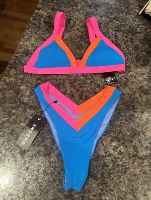 One One Swimwear Bikini Set Size M thumbnail 1