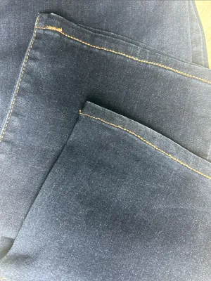 Levi's Jeans Women's Size 31 Slimming Bootcut High Rise Jeans Stretch thumbnail 8