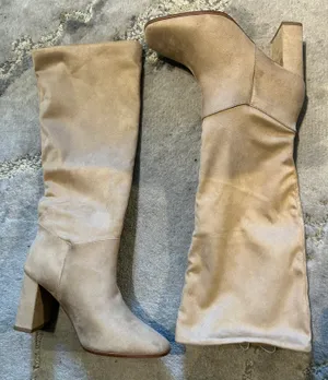 Express Suede Knee High Black Heel Boots thumbnail 3