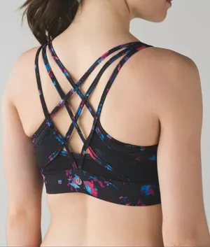 Lululemon Strap Lululemon Strap It Like Its Hot Bra It Like Its Hot Bra size 4 great condition thumbnail 2