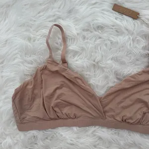Skims Fits Everybody Crossover Bralette Mica Size 4X thumbnail 3