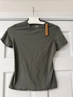 SKIMS Cotton Jersey Slim Short Sleeve Crewneck Top Army Green Size M thumbnail 3