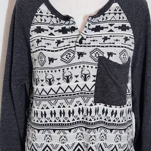 Star Wars Black and White Print Baseball Tee Size Medium Women's Star Wars Top thumbnail 2