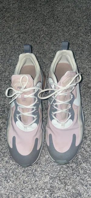 Nike Air Max 270 React thumbnail 3