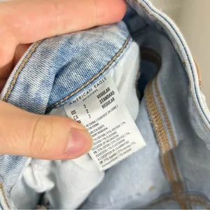 American Eagle Distressed Light Wash High Rise Jegging Size 2 thumbnail 2
