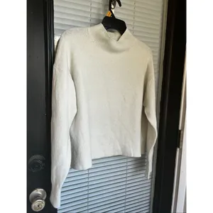 JCrew Wool Blend Extra Soft Pullover Sweater Ivory M Size M thumbnail 4