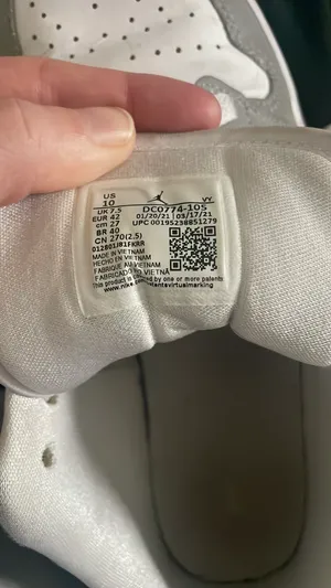 Air Jordan thumbnail 7