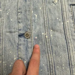 HOLLISTER Women's Distressed Tie Dye Destroyed Denim Jean Jacket Size Small thumbnail 9