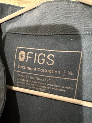 Figs Sleevless Scrub Top in Blue XL thumbnail 6