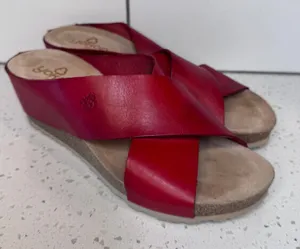 Yokono Red Leather Crisscross‎ Wedge Sandals Womens Size 9 Made in Spain thumbnail 1