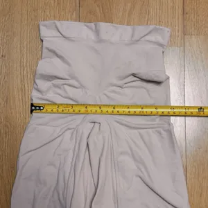 SPANX Power Shorts Beige M GUC Shapewear High Waisted Compression Tummy Control thumbnail 6