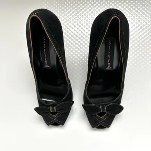 Steve Madden 4” Heel Women’s 8 Black Peep Toe Goth Vamp Dark Romantic Academia thumbnail 2