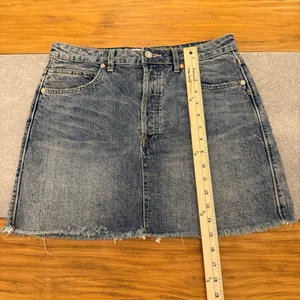 Free People We The Free High Rise Distressed Denim Mini Skirt Size 29 thumbnail 12