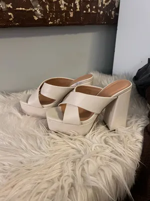 Boutique White leather platform heel thumbnail 2