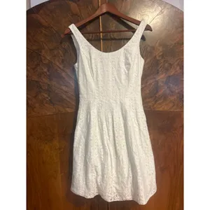 LILLY PULITZER Posey Dress in White FLIRTY FEMININE Size 4 Lace thumbnail 2
