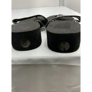 Womans Platform Sandals 10 Thong Style Rhinestone Band Black thumbnail 4