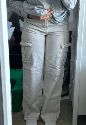 H&M Cargo Pants thumbnail 1
