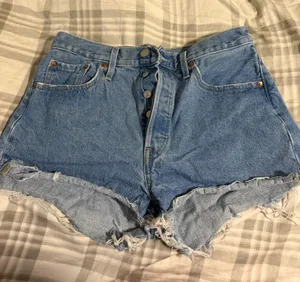 Levi’s Shorts 501 thumbnail 1