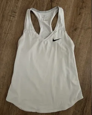 Nike tank thumbnail 1