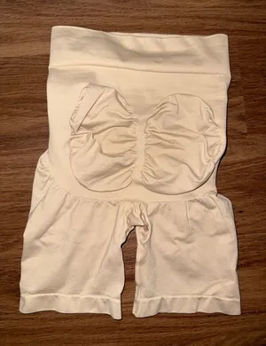 Mia‎ Milano Miss Fit High Waist Shapewear Shorts Beige Nude Size M/L NWT thumbnail 1