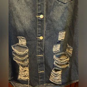 Women’s Jean Jacket distressed denim rhinestone Rise design on back Size M NWOT thumbnail 6