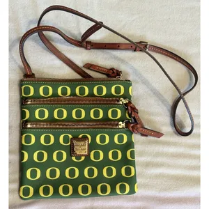 Dooney & Bourke Oregon Ducks College Print Crossbody Bag Logo Green/Yellow‎ Zip thumbnail 1