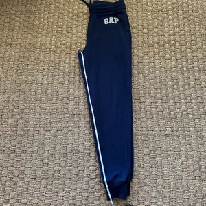 Navy blue gap logo sweat pants men’s small thumbnail 7