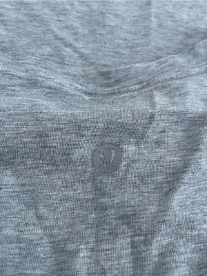 Lululemon Grey Athleisure T-Shirt thumbnail 3