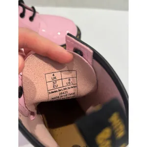 Dr. Martens 1460 Boot Womens Size 6 Pink Patent Leather 8-Eye Lace Up‎ Combat thumbnail 7