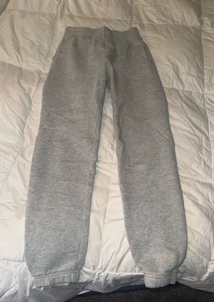Aritzia TNA Perfect Fleece Cozy Sweatpants Grey thumbnail 1