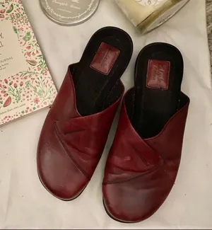 Red Clark’s Clogs thumbnail 2