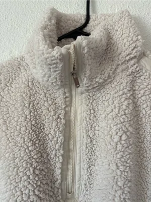 ATHLETA Cloud Fleece Sweatshirt in bone sz small thumbnail 4
